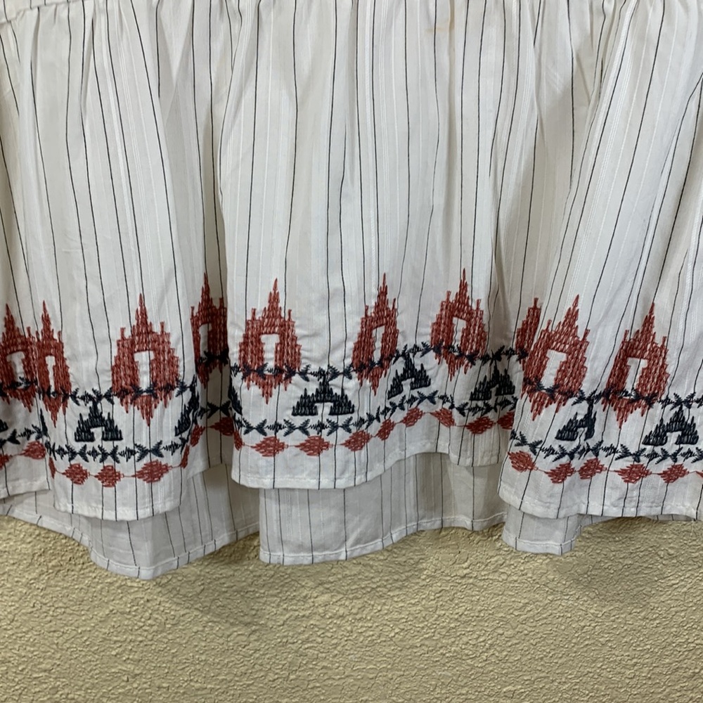 Knox Rose Top Blouse White Brown Embroidered M Light Weight Sleeveless Tiered - Picture 9 of 14